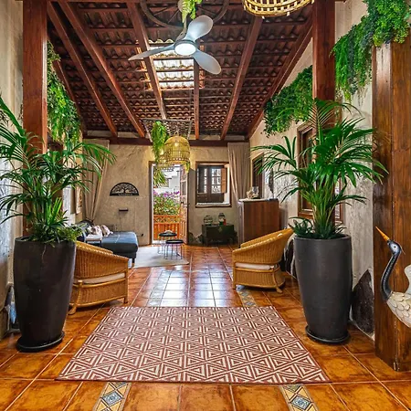 Semesterbostad Casa Bernarda With Heated Pool *