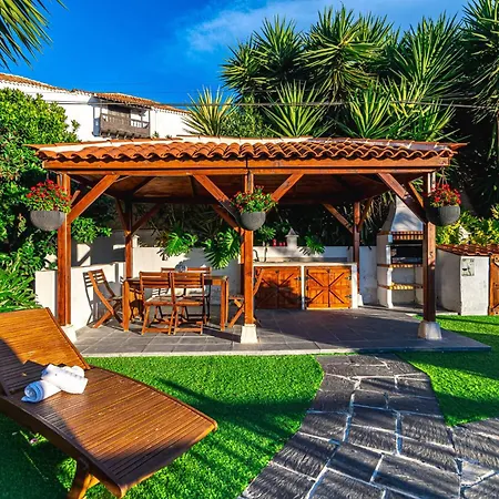 Casa Bernarda With Heated Pool Vakantiehuis