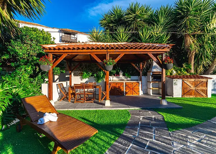 Casa Bernarda With Heated Pool Сasa de vacaciones